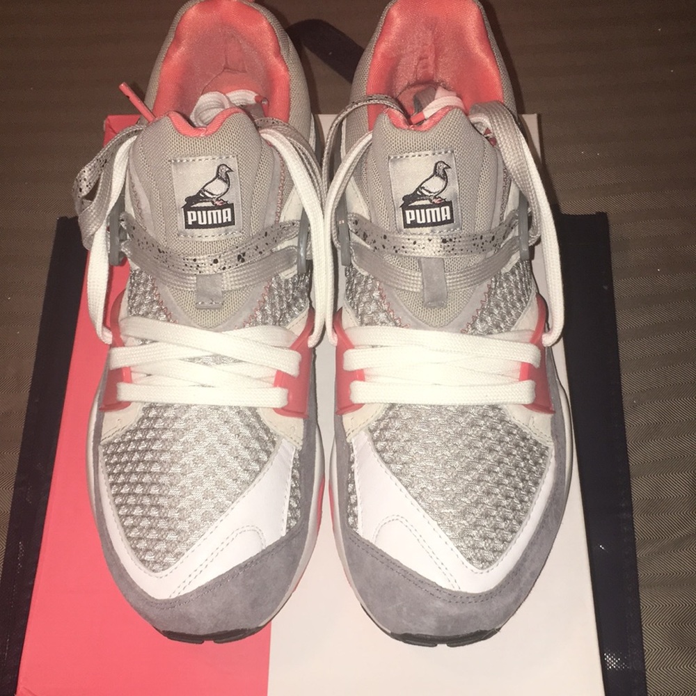 Staple Blaze of Glory Men’s size 8 = Women’s 9.5